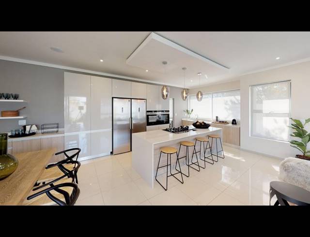 3 BEDROOM HOUSE FOR SALE IN LONEHILL